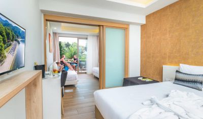 Imagine pentru Hotel Poseidon Sea Resort 4* valabile pentru Litoral 2025