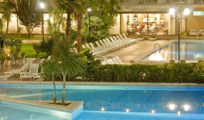 Imagine pentru Hotel President 3* valabile pentru Litoral 2025