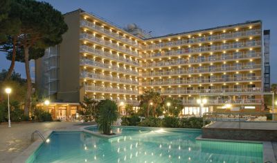 Imagine pentru Hotel President 3* valabile pentru Litoral 2025