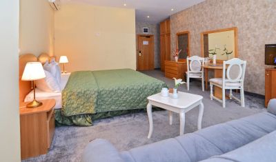 Imagine pentru Hotel Queen Vera 4* valabile pentru Litoral 2025