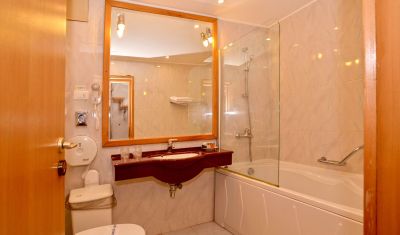 Imagine pentru Hotel Queen Vera 4* valabile pentru Litoral 2025