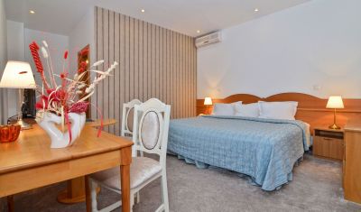 Imagine pentru Hotel Queen Vera 4* valabile pentru Litoral 2025
