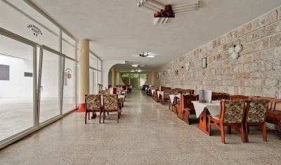 Imagine pentru Hotel Raluca 3* valabile pentru Litoral 2025
