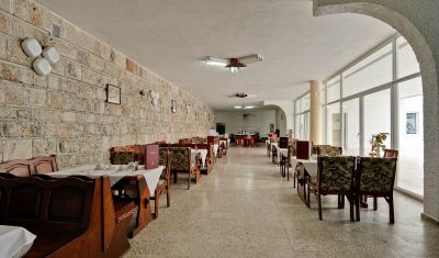 Imagine pentru Hotel Raluca 3* valabile pentru Litoral 2025