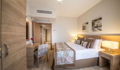 Imagine pentru Hotel Ramada Resort Lara 5* valabile pentru Litoral 2025