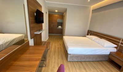 Imagine pentru Hotel Rhodos 3* valabile pentru Litoral 2025