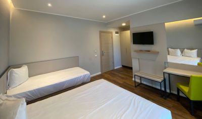 Imagine pentru Hotel Rhodos 3* valabile pentru Litoral 2025