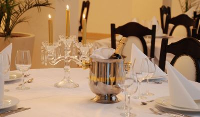 Imagine pentru Hotel Richmond 4* valabile pentru Litoral 2025