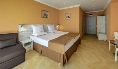 Imagine pentru Hotel Riva 3* valabile pentru Litoral 2025