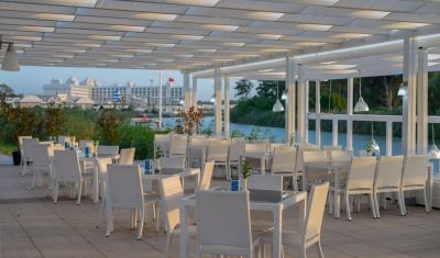 Imagine pentru Hotel River Garden Holiday Village 5*  valabile pentru Litoral 2025