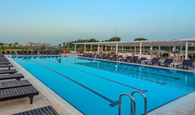 Imagine pentru Hotel River Garden Holiday Village 5*  valabile pentru Litoral 2025