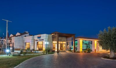 Imagine pentru Hotel River Garden Holiday Village 5*  valabile pentru Litoral 2025