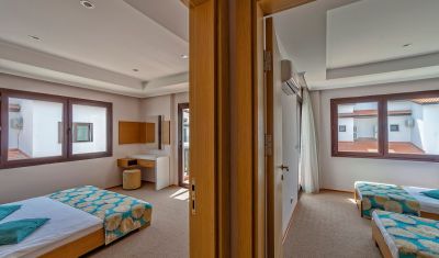 Imagine pentru Hotel River Garden Holiday Village 5*  valabile pentru Litoral 2025
