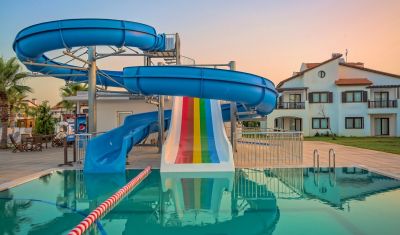 Imagine pentru Hotel River Garden Holiday Village 5*  valabile pentru Litoral 2025