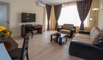 Imagine pentru Hotel Rome Palace Deluxe 4* valabile pentru Litoral 2025