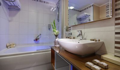 Imagine pentru Hotel Royal Asarlik Beach 5*  valabile pentru Litoral 2025
