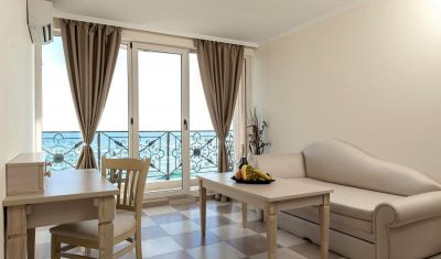 Imagine pentru Hotel Royal Bay Elenite 4*  valabile pentru Litoral 2025