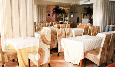 Imagine pentru Hotel Royal Bay Elenite 4*  valabile pentru Litoral 2025