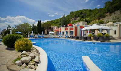 Imagine pentru Hotel Royal Bay Elenite 4*  valabile pentru Litoral 2025