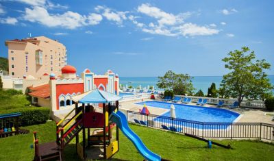 Imagine pentru Hotel Royal Bay Elenite 4*  valabile pentru Litoral 2025
