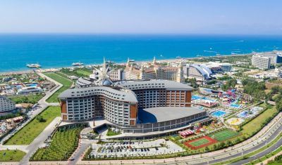 Imagine pentru Hotel Royal Seginus 5* valabile pentru Litoral 2025