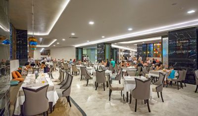 Imagine pentru Hotel Royal Seginus 5* valabile pentru Litoral 2025