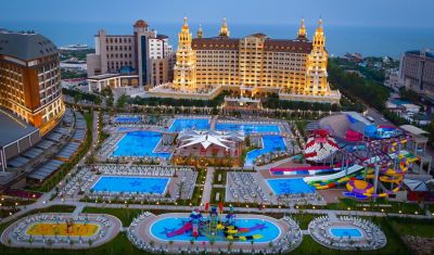 Imagine pentru Hotel Royal Seginus 5* valabile pentru Litoral 2025