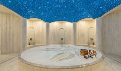 Imagine pentru Hotel Royal Seginus 5* valabile pentru Litoral 2025