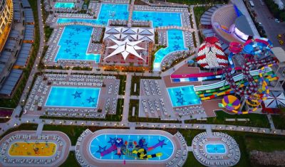 Imagine pentru Hotel Royal Seginus 5* valabile pentru Litoral 2025
