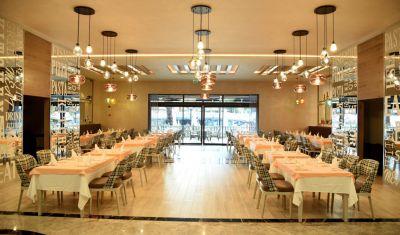 Imagine pentru Hotel Royal Wings 5* valabile pentru Litoral 2025