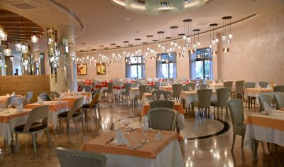 Imagine pentru Hotel Royal Wings 5* valabile pentru Litoral 2025