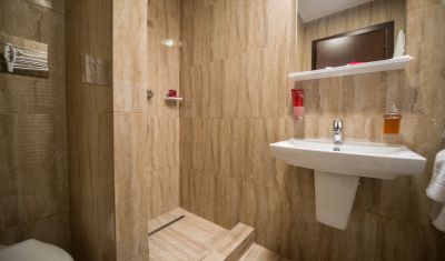 Imagine pentru Hotel Sara Boutique 3* valabile pentru Litoral 2025