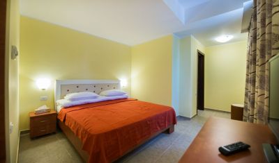 Imagine pentru Hotel Sara Boutique 3* valabile pentru Litoral 2025