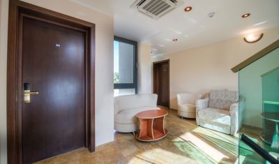 Imagine pentru Hotel Sara Boutique 3* valabile pentru Litoral 2025