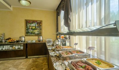 Imagine pentru Hotel Saturn 5* valabile pentru Litoral 2025