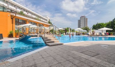 Imagine pentru Hotel Saturn 5* valabile pentru Litoral 2025