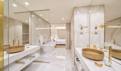 Imagine pentru Hotel Savoy Palace 5* valabile pentru Litoral 2025