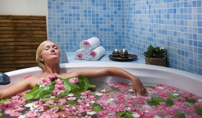 Imagine pentru Hotel Sealight Resort 5* valabile pentru Litoral 2025