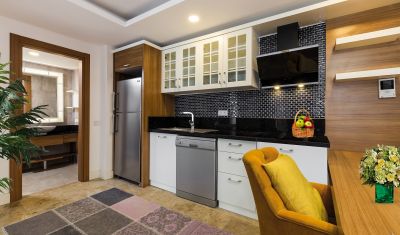 Imagine pentru Hotel Sherwood Suites Resort 5* valabile pentru Litoral 2025