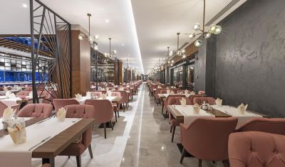 Imagine pentru Hotel Sherwood Suites Resort 5* valabile pentru Litoral 2025