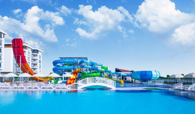Imagine pentru Hotel Sherwood Suites Resort 5* valabile pentru Litoral 2025