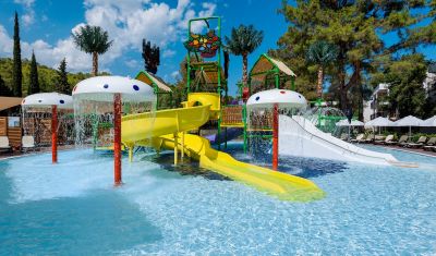 Imagine pentru Hotel Sherwood Suites Resort 5* valabile pentru Litoral 2025