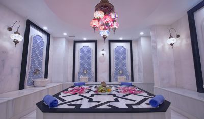 Imagine pentru Hotel Sherwood Suites Resort 5* valabile pentru Litoral 2025