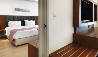 Imagine pentru Hotel St Raphael Resort & Marina 5* valabile pentru Litoral 2025