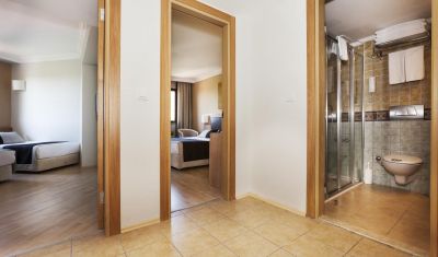 Imagine pentru Hotel Stone Palace Resort 4* valabile pentru Litoral 2025