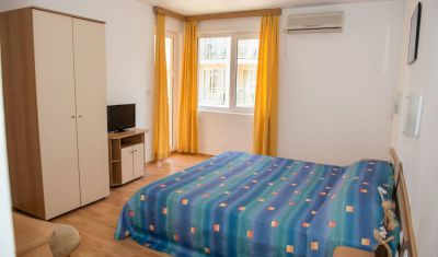 Imagine pentru Hotel Sun City 3* valabile pentru Litoral 2025