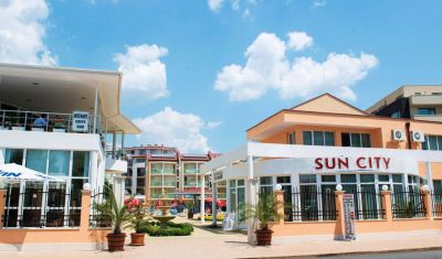 Imagine pentru Hotel Sun City 3* valabile pentru Litoral 2025