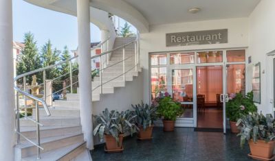 Imagine pentru Hotel Sun City 3* valabile pentru Litoral 2025