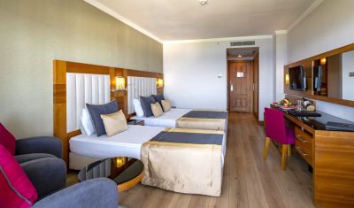 Imagine pentru Hotel Sunland Resort 5* valabile pentru Litoral 2025