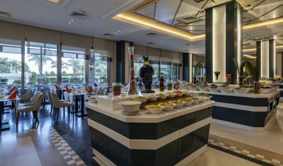 Imagine pentru Hotel Sunland Resort 5* valabile pentru Litoral 2025